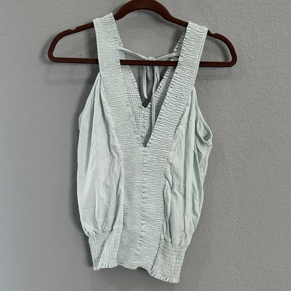 Chic Sleeveless Light Blue Blouse